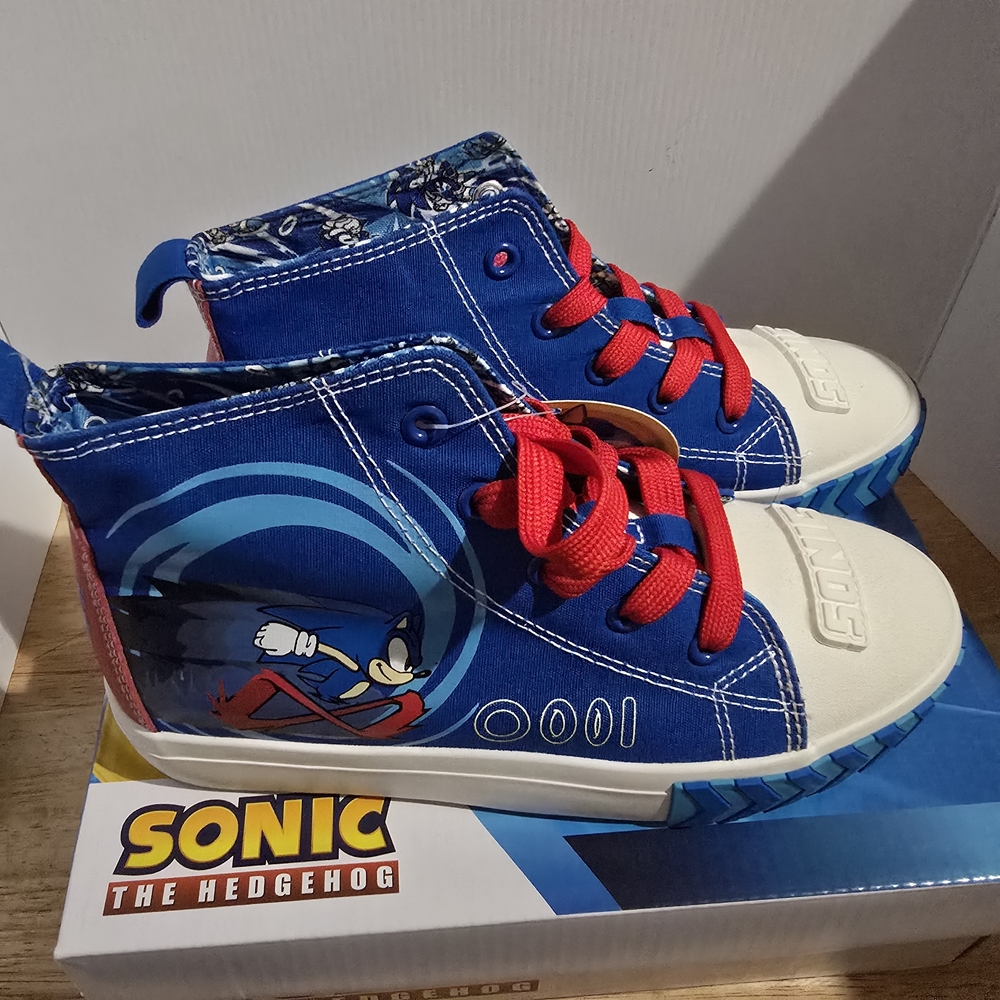Kids High-Top Sonic Hedgehog Sneakers